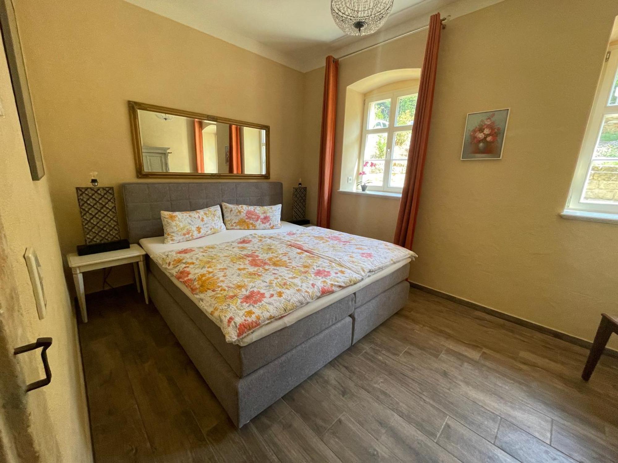 Ferienwohnung Parkblick Im Badehaus Rosenthal-Bielatal Ngoại thất bức ảnh