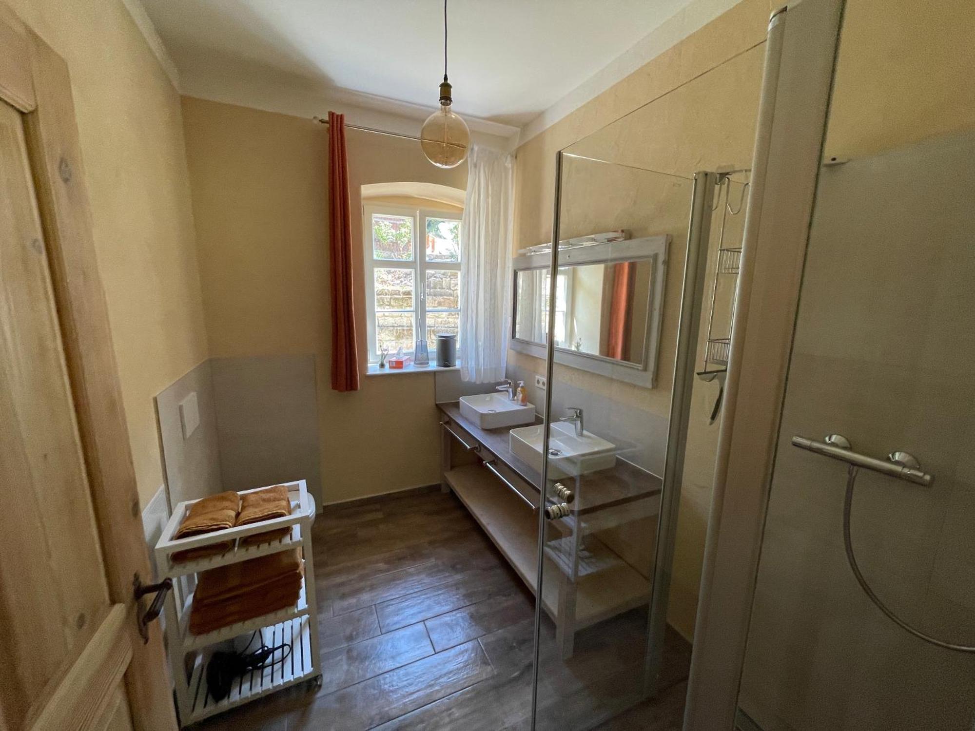 Ferienwohnung Parkblick Im Badehaus Rosenthal-Bielatal Ngoại thất bức ảnh